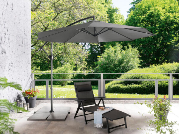 Lidl convoque un parasol d'hôtel de luxe dans son catalogue. Et il est magnifique !