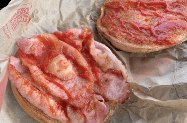 McDonald's: il découvre un téton dans son sandwich et dévoile l'horrible photo !