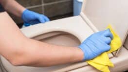 Toilettes: 5 astuces pour les nettoyer et les rendre comme neuves presque gratuitement !