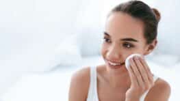 C'est le meilleur démaquillant de supermarché selon l'UFC-Que Choisir et il ne coûte que 1 euro !