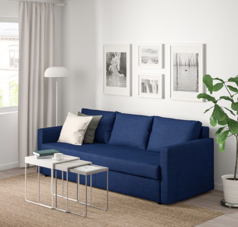 Ikea dévoile son canapé-lit stylé qui vous fait gagner de la place chez vous