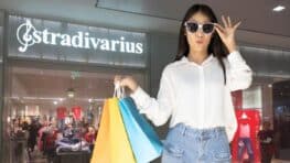 Stradivarius cartonne avec son incroyable chemise effet cuir à shopper pour la rentrée !