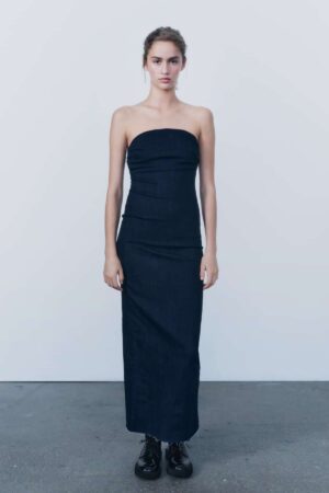 Zara booste le dressing des fashionistas avec cette robe bustier en jean à moins de 50 euros