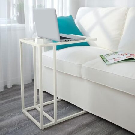 Ikea frappe fort avec cette table d'appoint design pour transformer votre salon en bureau