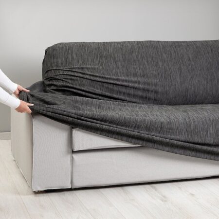 Ikea lance des housses ultra stylées pour garder votre canapé comme neuf