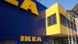 Ikea frappe très fort avec cette lampe très moderne la plus tendance de son catalogue !