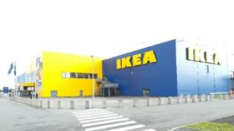 Ikea lance son nouveau canapé 2 places parfait pour les petits salons !