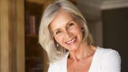 La coupe de cheveux à ne jamais faire après 50 ans selon les coiffeurs