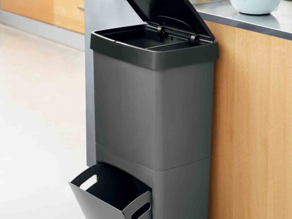 Lidl dévoile sa poubelle 2 en 1 pour jeter vos déchets et les recycler !