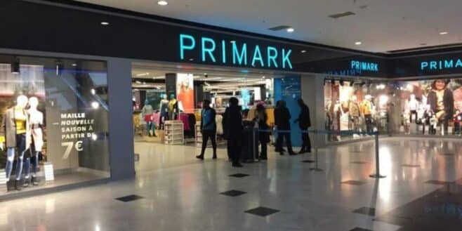 Primark surprend toutes ses clientes avec la robe bustier en similicuir à 20 euros