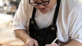 Un homme touche 20 000 € par mois avec cette activité que tout le monde peut faire !