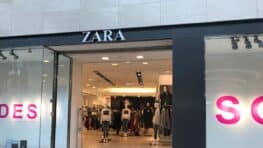 Zara cartonne avec ses bottes montantes XXL pour avoir un look de star à Fashion Week !