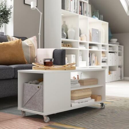 Ikea cartonne avec cette table basse à roulettes design idéale pour les petits espaces