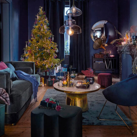 Maisons du Monde anticipe Noël et dévoile une collection féérique pour décorer votre salon