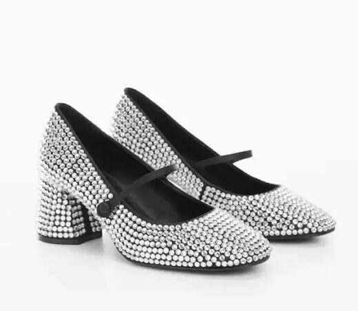 Mango cartonne avec ses chaussures à strass adorées des influenceuses