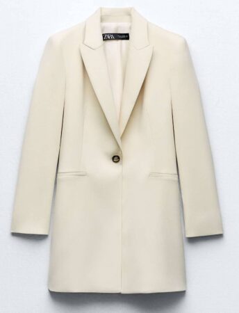 Zara cartonne avec ce blazer ajusté de luxe à seulement 30 euros !