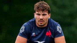 Antoine Dupont bouleversé par la mort de Thomas son message déchirant