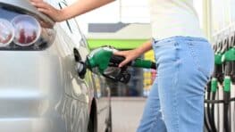 Carburant le supermarché le moins cher de France pour faire son plein de gazole est...