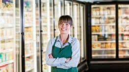 Ce supermarché donne 1 500 euros de prime à l'embauche aux nouveaux salariés