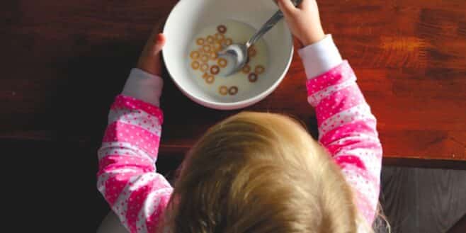 Ces aliments à ne jamais donner aux enfants de moins de 10 ans selon une experte