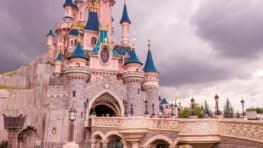 Disneyland Paris lance un grand recrutement de 8 500 postes et 1 500 CDI