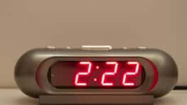 La vraie signification de l'heure triple 2h22 et vous allez halluciner