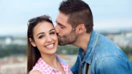 Ces Signes du zodiaque détestent être célibataire et se mettent en couple avec n'importe qui