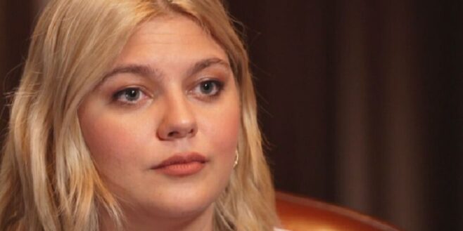 Louane avoue son plus grand regret et déconseille de faire comme elle à 16 ans