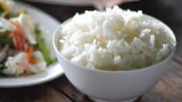 Ne mangez plus ce riz acheté à Leclerc il est contaminé et contient des larves d'insectes