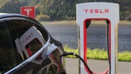 Plus besoin de brancher votre Tesla pour la recharger