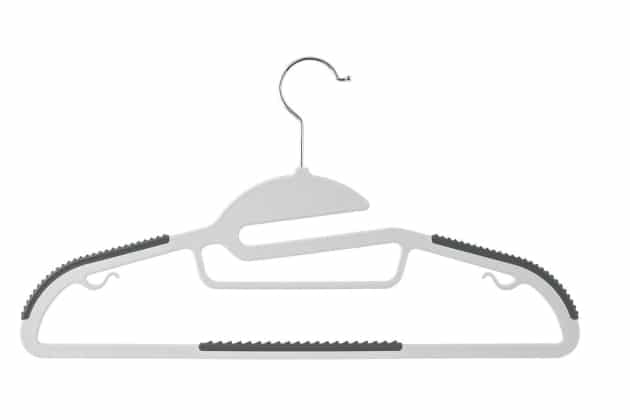 Lidl innove et lance le ceintre le plus pratique pour un dressing toujours bien rangé