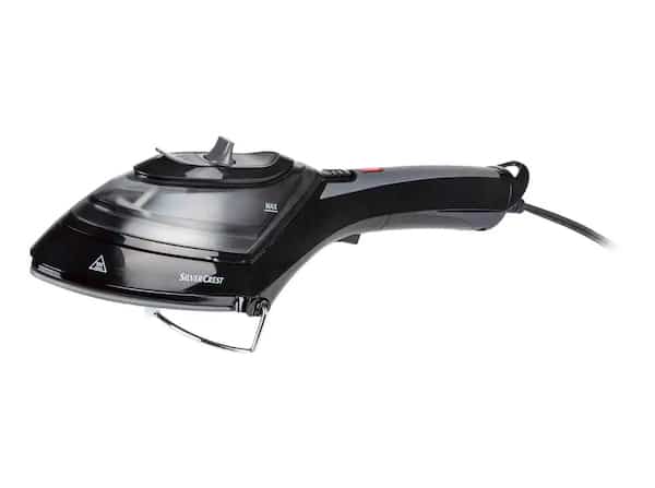 Lidl lance un fer à repasser vertical pour défroisser vos vêtements en quelques secondes