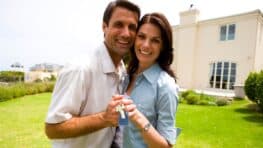 Burger King il reçoit une maison en cadeau de la part de ses clients