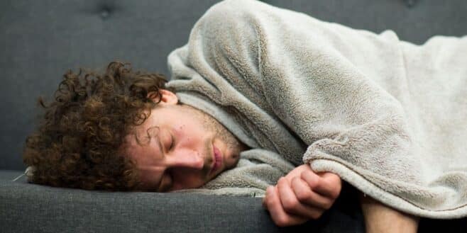 Carrefour propose les canapés-lits parfaits pour accueillir tous vos amis à dormir
