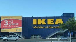 Cette commode Ikea est la plus populaire et fait gagner de la place sans avoir besoin d'un placard