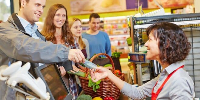 La liste des produits qui vont voir leur prix baisser en supermarché en 2024