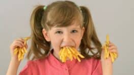 L'astuce secrète pour réchauffer ses frites sans qu'elles deviennent molles