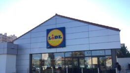 Lidl illumine votre salon avec ce lampadaire super discret