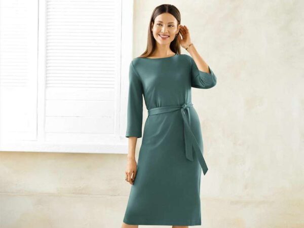 Lidl va vous surprendre avec cette magnifique robe cintrée qui affine votre silhouette-article