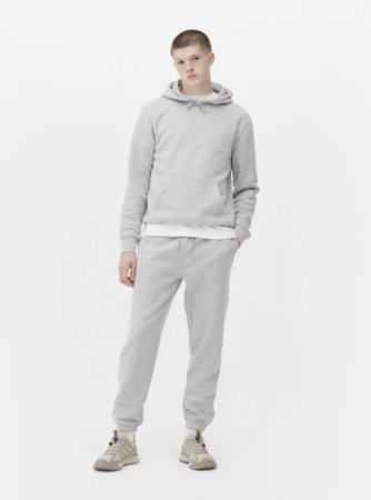 Primark frappe fort avec ce magnifique survêtement pour hommes et femmes