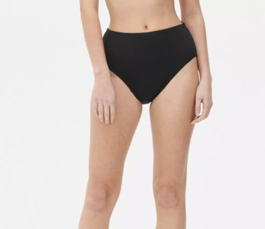 Primark lance un nouveau bikini menstruel pour la plage ou la piscine-article
