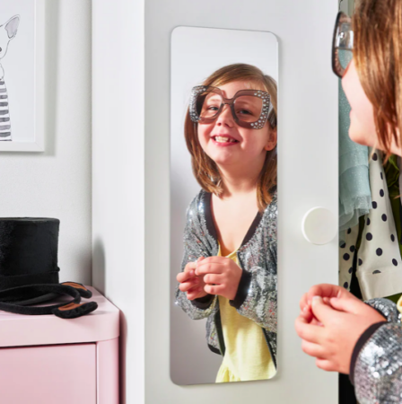 Ikea lance les plus beaux miroirs pour agrandir votre logement en un rien de temps-article