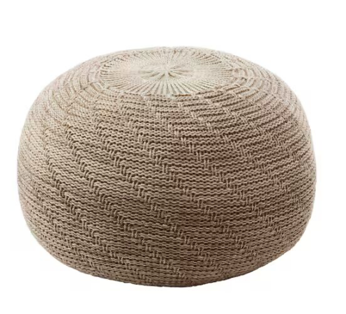 Ikea lance les trois meilleurs poufs très confortables pour compléter votre salon-article