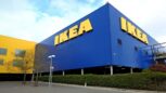 Ikea propose le pouf multifonctions qui sert de rangement, de table ou de repose-pieds
