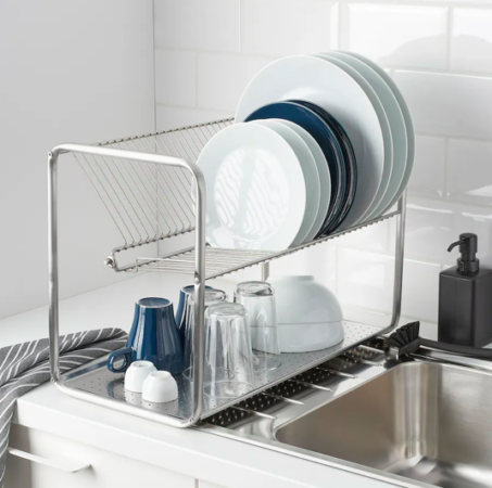 Ikea tient le meilleur accessoire pour égoutter votre vaisselle sans mouiller le plan de travail-article