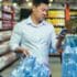 Les risques pour la santé de boire les bouteilles d'eau contaminées et purifiées par Nestlé Waters