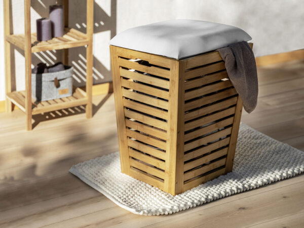 Lidl vend le plus joli panier à linge qui fait aussi tabouret pour s'assoir