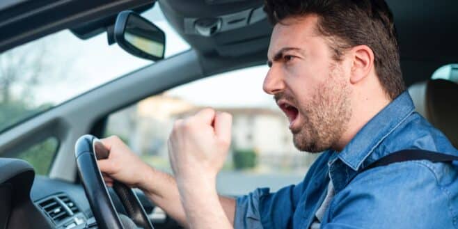 Permis de conduire à 17 ans les auto-écoles sont en train de péter les plombs