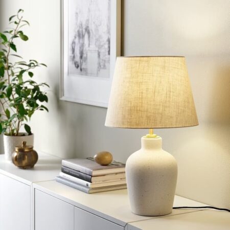 Ikea lance la lampe plus élégante de son catalogue pour relooker toutes les pièces de la maison