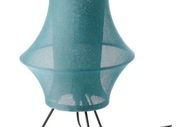 Ikea surprises its customers with its original and very trendy retro lamps